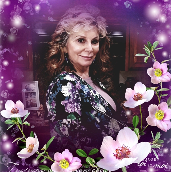 Profile Picture of Donna Garlow (@donnagarlow) on Poshmark