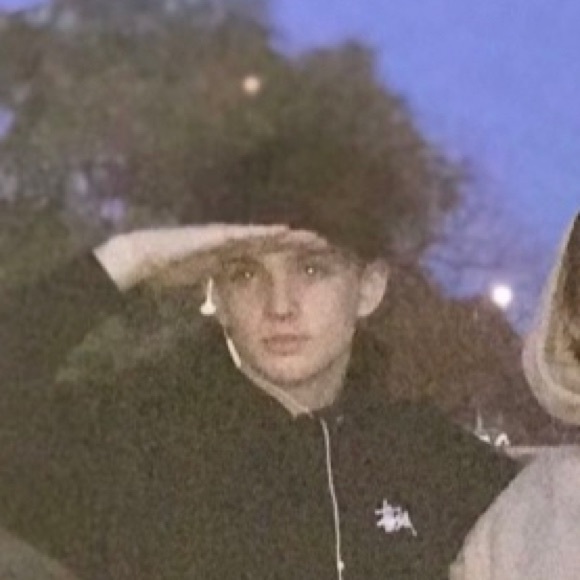Profile Picture of Gavin Mckenzie (@shewantsgavin) on Poshmark