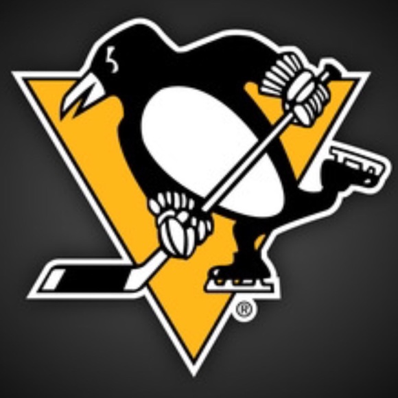 Profile Picture of Michael Anaya (@michaelanaya92) on Poshmark