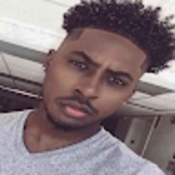 Profile Picture of Luke Parra (@lukeparra3) on Poshmark