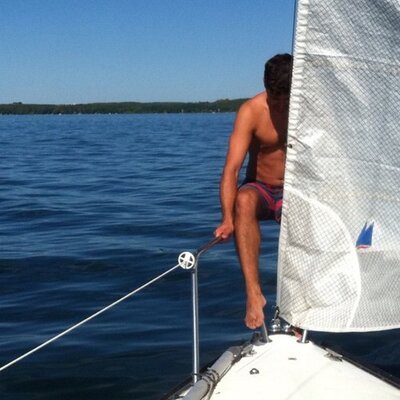 Profile Picture of Aaron (@44ronk) on Twitter