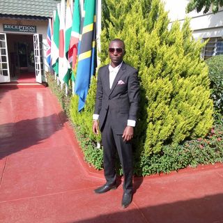 Profile Picture of Frank Demesi (@frank.oguso) on Facebook