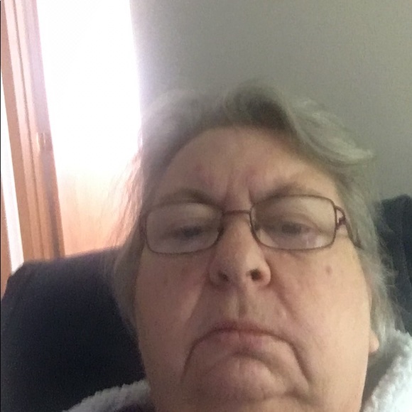 Profile Picture of Georgeann Copestick (@porge132) on Poshmark