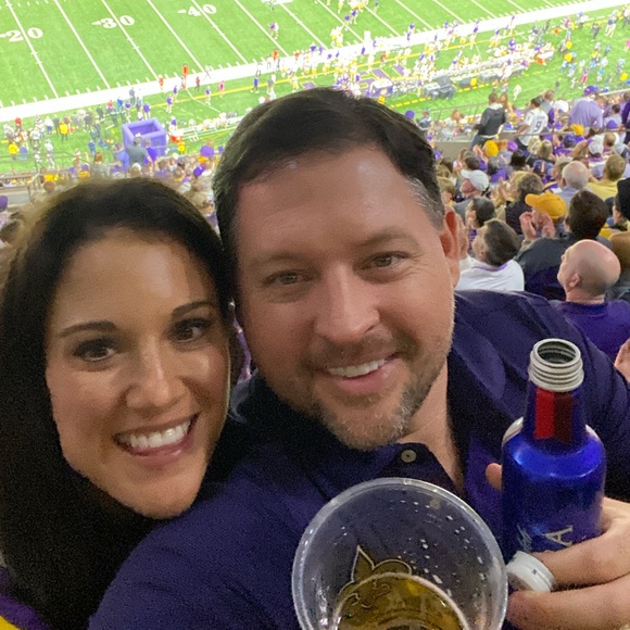 Profile Picture of Clint Sandefer (@clintsandefer) on Poshmark