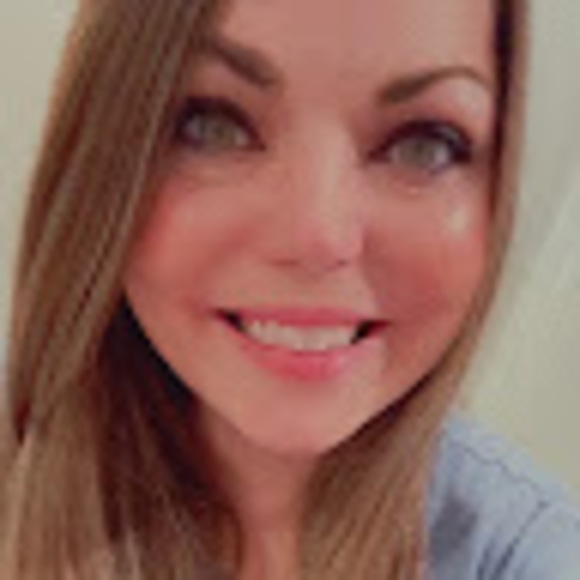 Profile Picture of Robin Caudill (@robincaudill024) on Poshmark