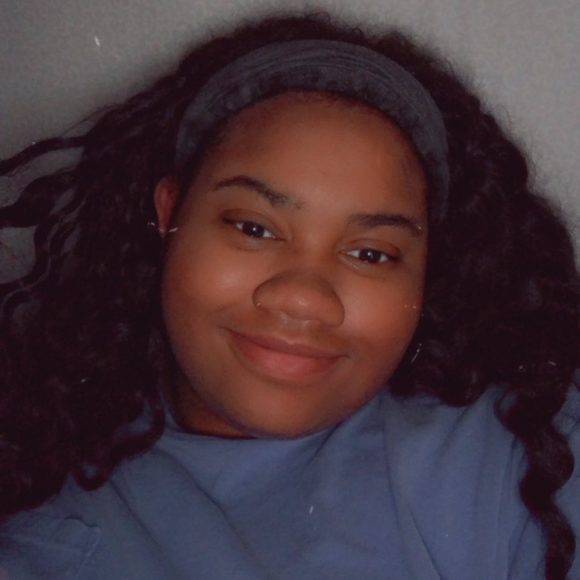 Profile Picture of Brittany Hinnant (@brittanyhinnant) on Poshmark