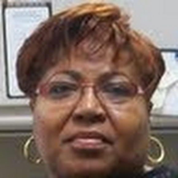 Profile Picture of Joann Hughes (@joannhughes327) on Poshmark