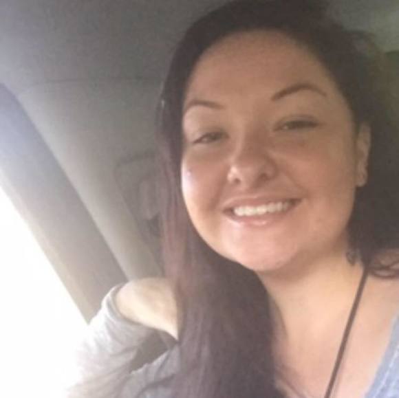 Profile Picture of Lindsey Milbee (@lmilbee7) on Poshmark