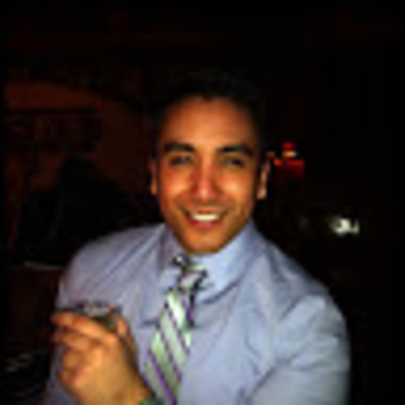 Profile Picture of Martin Cuellar (@martincuella761) on Poshmark