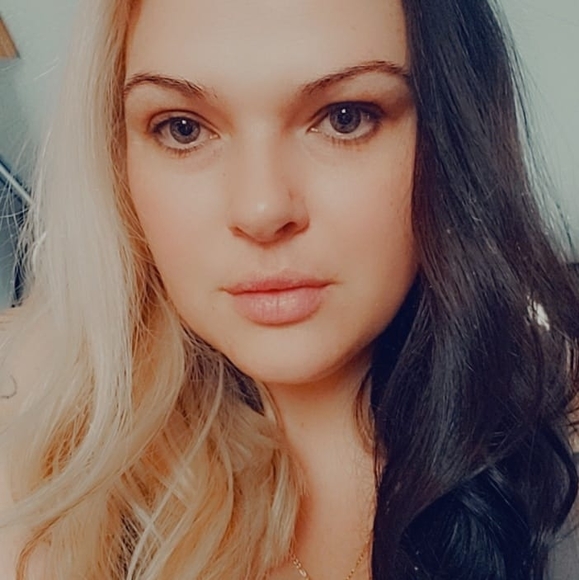 Profile Picture of Mamers Mamers (@mamilicious1983) on Poshmark