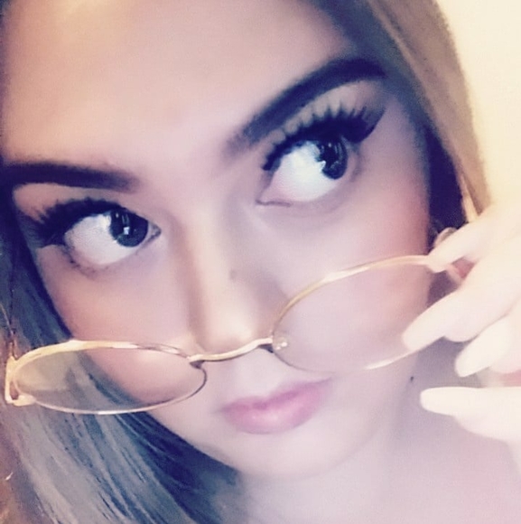 Profile Picture of Cassidy Thompson (@cassidythomp348) on Poshmark