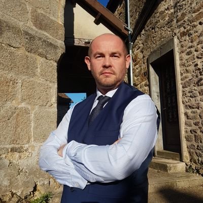 Profile Picture of Lee McLaughlan #FBPE (@shanmcloughlan) on Twitter