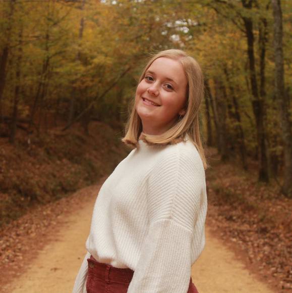 Profile Picture of Lillian Kennedy (@lilliankennedy) on Poshmark