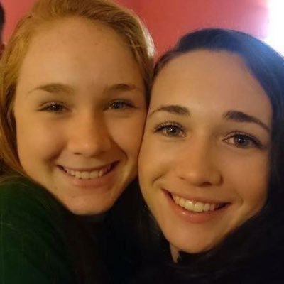Profile Picture of Julia Casella (@Jewlzia13) on Twitter