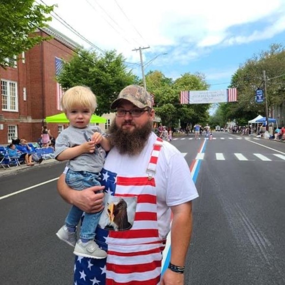 Michael Malnati - Poshmark Profile Picture of Michael Malnati (@mmhfd21) on Poshmark