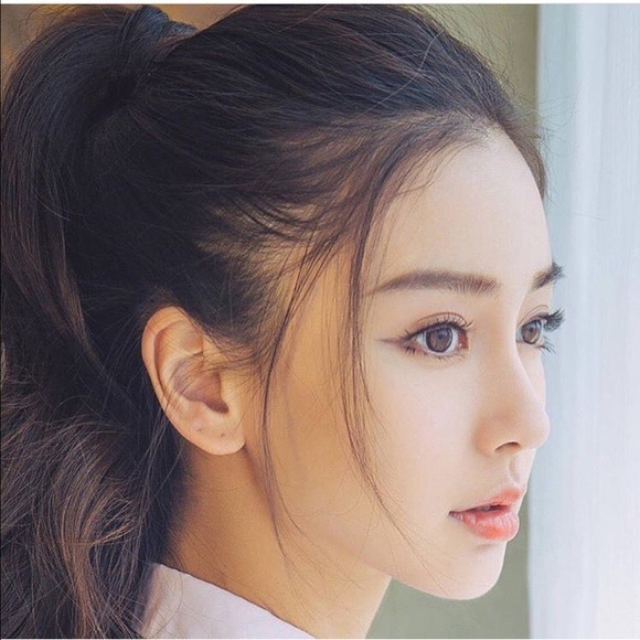 Profile Picture of Paris Kehsuan (@dk3vm06) on Poshmark