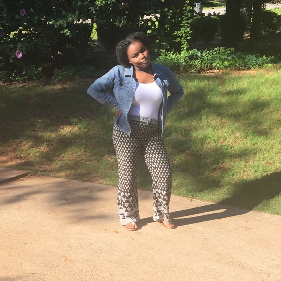 Profile Picture of Brianna Mccray (@briannabremia) on Poshmark