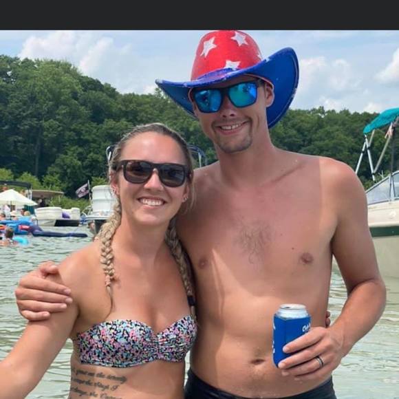 Profile Picture of Brandon Bledsoe (@brandonbleds615) on Poshmark