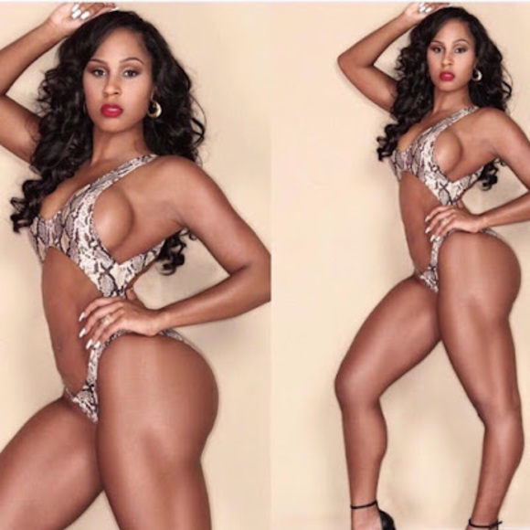 Profile Picture of Nia Dorsey (@niadorsey579) on Poshmark