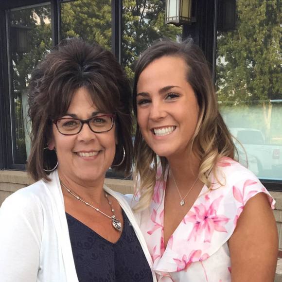 Profile Picture of Sandy Wright (@sandywright271) on Poshmark