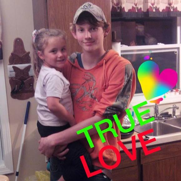 Profile Picture of Jessica Edmonds (@jesimo) on Poshmark