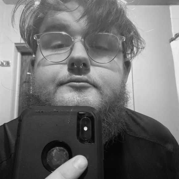 Profile Picture of Morgan Jacobson griffeth (@morganjacobs354) on Poshmark