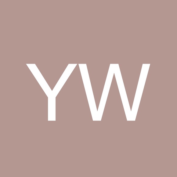 Profile Picture of Yva Wuersch (@yvawuersch) on Poshmark