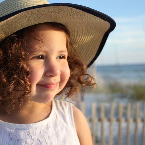 Profile Picture of Levinia Owen (@leviniaowen) on Poshmark