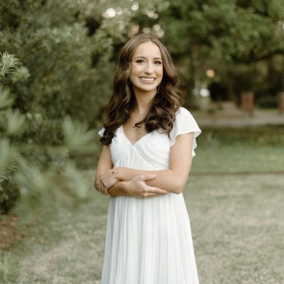 Profile Picture of Caroline Andrus (@carolineandrus) on Poshmark
