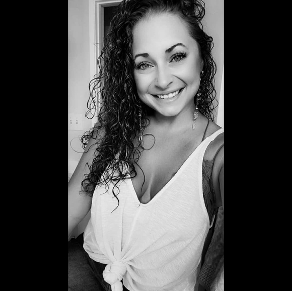 Profile Picture of Erika Stamas (@estams) on Poshmark