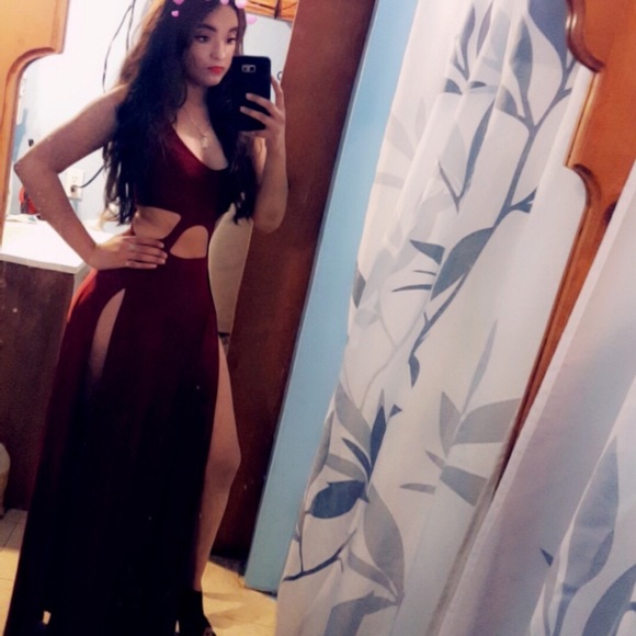 Profile Picture of Lily Ruiz (@la_reynita_lily) on Poshmark