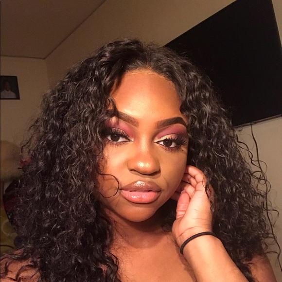 Profile Picture of Jeda Stewart (@jayslayys) on Poshmark