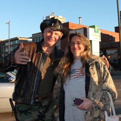 Lori Truman Frame - Twitter Profile Picture of Lori Truman Frame (@@LauraFrame2) on Twitter