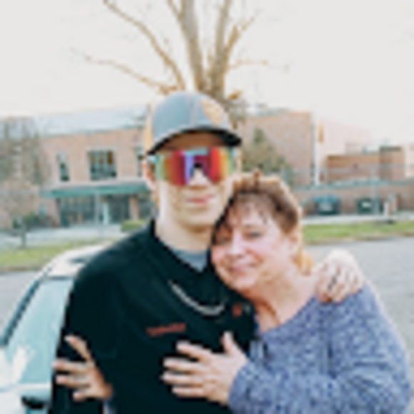 Profile Picture of Crystal Siders (@sidersc690) on Poshmark