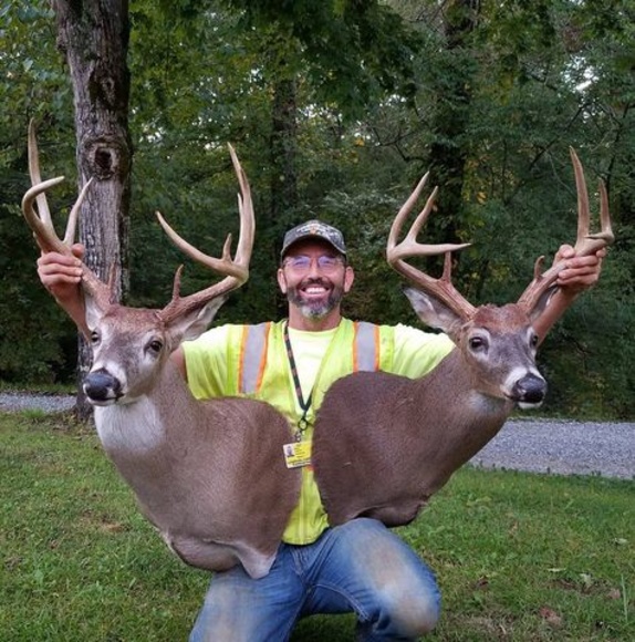 Profile Picture of Wayne Yoakum (@waynesno48) on Poshmark