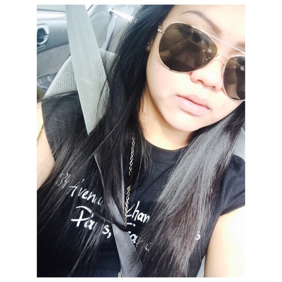 Profile Picture of Doreen shyne Balinbin (@doreenshyne) on Poshmark