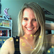 Profile Picture of Charlotte Sloan (@blondebutterflies) on Youtube