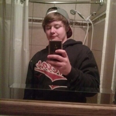 Profile Picture of Robert Bottoms (@1_robertdavid) on Twitter