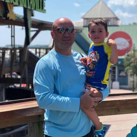 Profile Picture of Steven Doremus (@doremussteven) on Poshmark