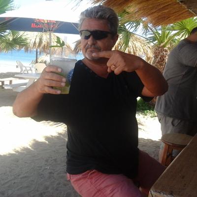 Profile Picture of Malcolm Leonard Poul (@malcolm_poulton) on Twitter