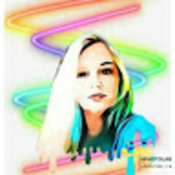 Profile Picture of Debra Waynick (@debra_waynick) on Poshmark