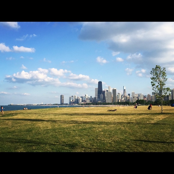 Profile Picture of Hoyjin Kim (@jesskkk90) on Poshmark