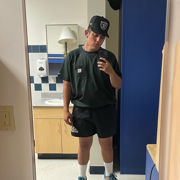 Profile Picture of John Lugo (@lugojohn875) on Poshmark