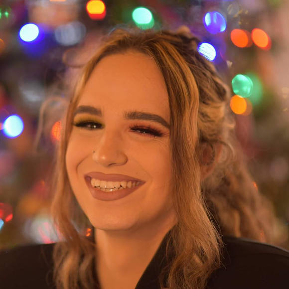 Profile Picture of Jesse Carson (@jessecarson398) on Poshmark