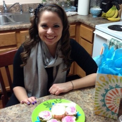 Profile Picture of Whitney Steele (@Whitneyy14) on Twitter