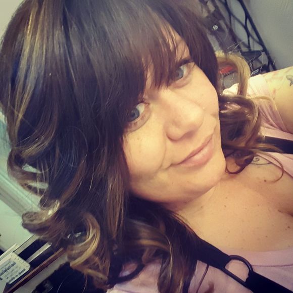 Profile Picture of Stacey Springer (@kalibd11) on Poshmark