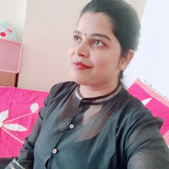 Profile Picture of Hina Singh (@hinasinghit) on Poshmark