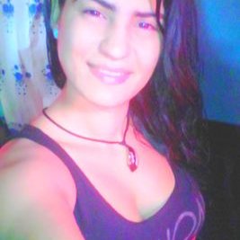 Profile Picture of Lily Arango (@arango_lili) on Twitter