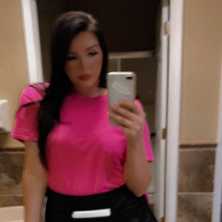 Profile Picture of Nicole.Wright (@nicolewrightejhvbj) on Tiktok