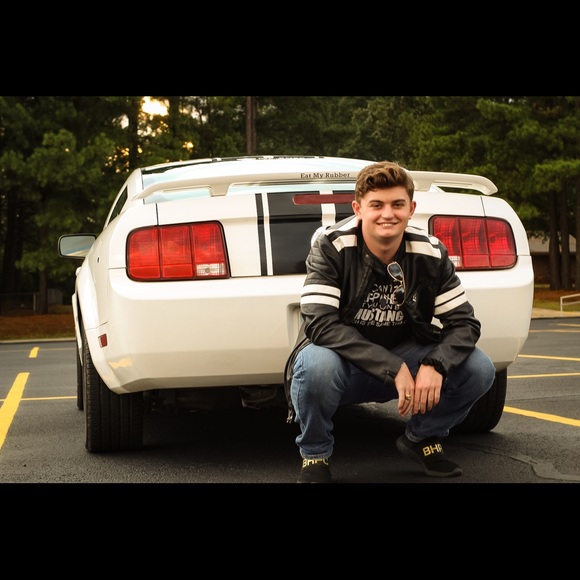 Profile Picture of Steven Bradley (@sbradley40) on Poshmark